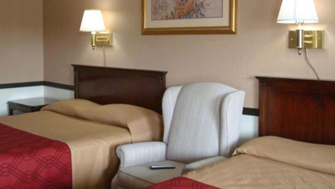 New Haven Inn Extérieur photo
