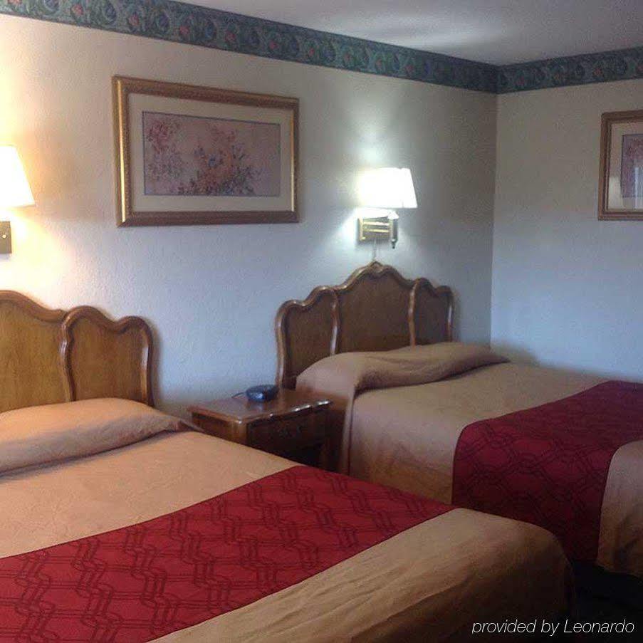 New Haven Inn Extérieur photo