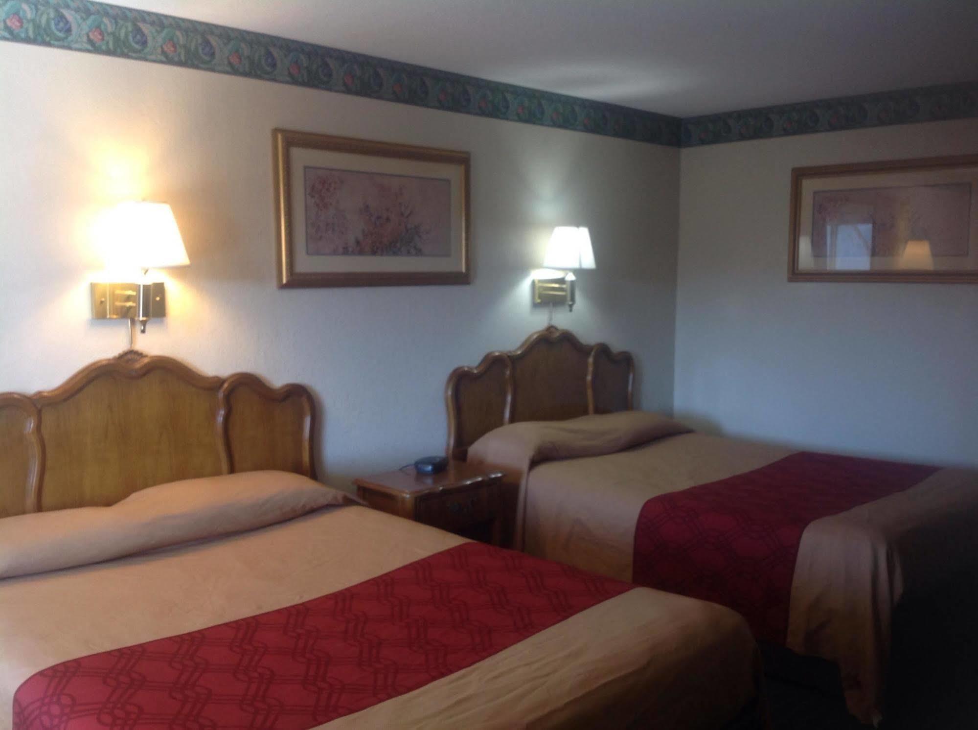 New Haven Inn Extérieur photo